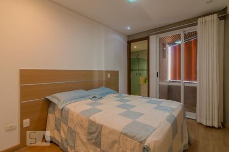 Apartamento à venda com 200m², 3 quartos e 3 vagasQuarto 02 com Suíte