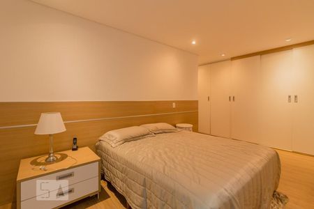 Apartamento à venda com 200m², 3 quartos e 3 vagasQuarto 03 com Suíte