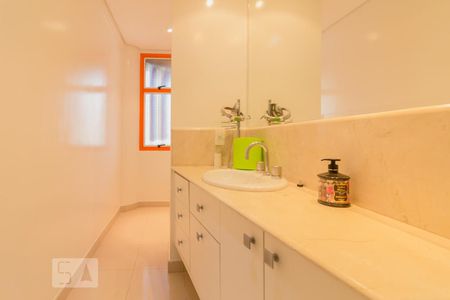 Apartamento à venda com 200m², 3 quartos e 3 vagasSuíte 03