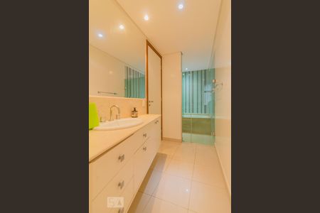 Apartamento à venda com 200m², 3 quartos e 3 vagasSuíte 03