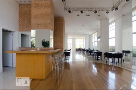 Apartamento à venda com 96m², 3 quartos e 2 vagas Apartamento à venda com 96m², 3 quartos e 2 vagasSalão de Festas