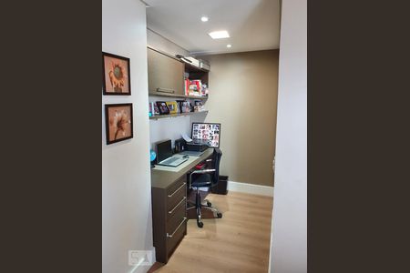 Apartamento à venda com 96m², 3 quartos e 2 vagas Apartamento à venda com 96m², 3 quartos e 2 vagasEscritório