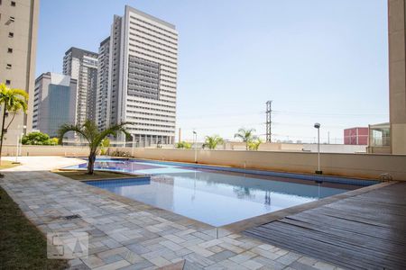 Apartamento à venda com 96m², 3 quartos e 2 vagas Apartamento à venda com 96m², 3 quartos e 2 vagasPiscina