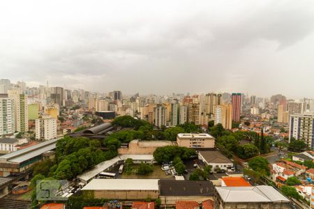 Vista da Sala e Quartos de apartamento à venda com 2 quartos, 74m² em Aclimação, São Paulo