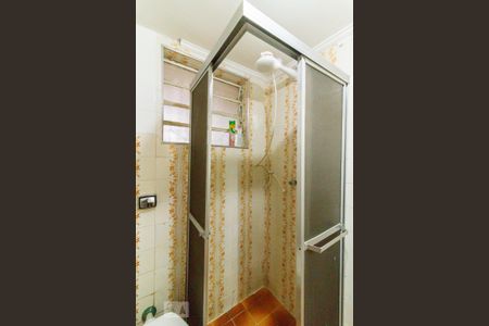 Apartamento à venda com 74m², 2 quartos e 1 vaga Apartamento à venda com 74m², 2 quartos e 1 vagaBanheiro