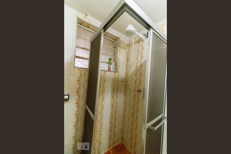 Apartamento à venda com 74m², 2 quartos e 1 vaga Apartamento à venda com 74m², 2 quartos e 1 vagaBanheiro