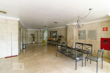 Apartamento à venda com 74m², 2 quartos e 1 vaga Apartamento à venda com 74m², 2 quartos e 1 vagaHall de Entrada