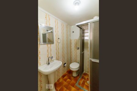 Apartamento à venda com 74m², 2 quartos e 1 vaga Apartamento à venda com 74m², 2 quartos e 1 vagaBanheiro