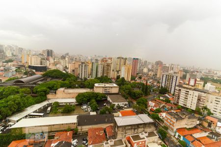 Vista da Sala e Quartos de apartamento à venda com 2 quartos, 74m² em Aclimação, São Paulo