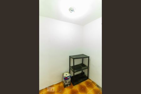 Apartamento à venda com 74m², 2 quartos e 1 vaga Apartamento à venda com 74m², 2 quartos e 1 vagaQuarto de Serviço