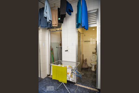 Apartamento à venda com 320m², 5 quartos e 2 vagas Apartamento à venda com 320m², 5 quartos e 2 vagasÁrea de Serviço