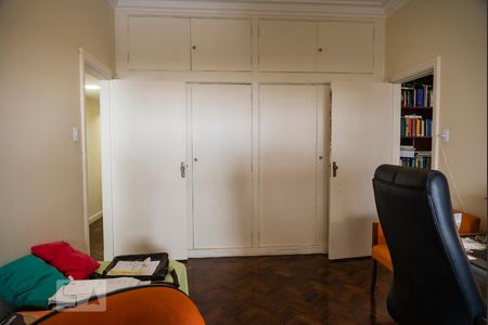 Apartamento à venda com 320m², 5 quartos e 2 vagas Apartamento à venda com 320m², 5 quartos e 2 vagasQuarto 3