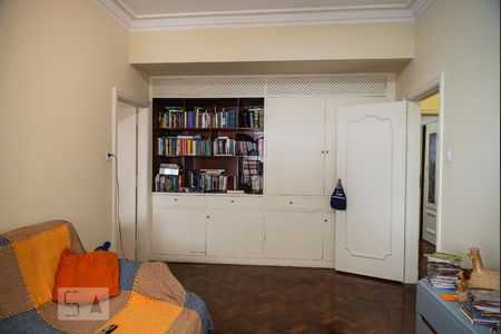 Apartamento à venda com 320m², 5 quartos e 2 vagas Apartamento à venda com 320m², 5 quartos e 2 vagasQuarto 4