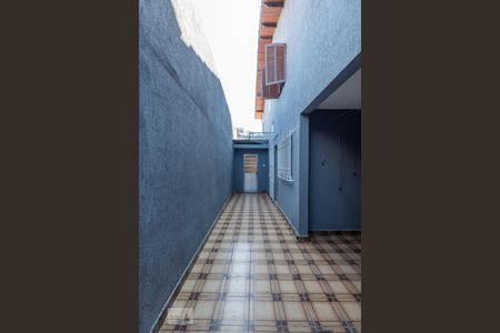 Casa à venda com 115m², 3 quartos e 2 vagas Casa à venda com 115m², 3 quartos e 2 vagasCorredor