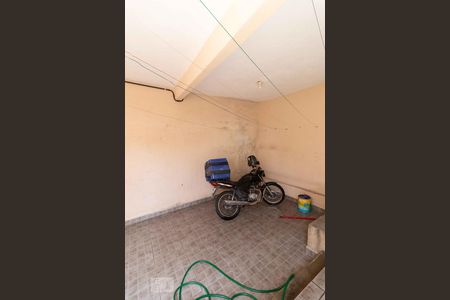 Casa à venda com 600m², 3 quartos e 2 vagasÁrea Externa - Garagem 1