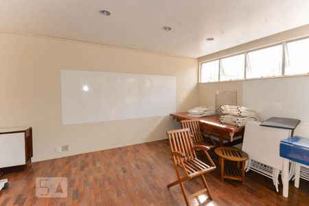 Apartamento para alugar com 77m², 2 quartos e 1 vaga Apartamento para alugar com 77m², 2 quartos e 1 vagaÁrea comum