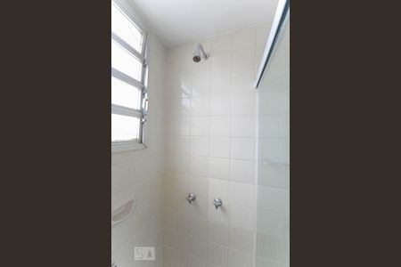 Apartamento para alugar com 77m², 2 quartos e 1 vaga Apartamento para alugar com 77m², 2 quartos e 1 vagaBanheiro Suíte