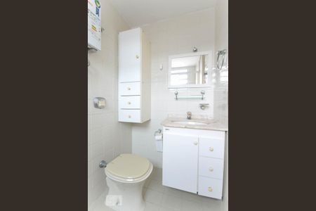 Apartamento para alugar com 77m², 2 quartos e 1 vaga Apartamento para alugar com 77m², 2 quartos e 1 vagaBanheiro Suíte