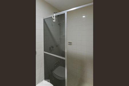 Apartamento para alugar com 77m², 2 quartos e 1 vaga Apartamento para alugar com 77m², 2 quartos e 1 vagaBanheiro