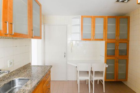 Apartamento para alugar com 77m², 2 quartos e 1 vaga Apartamento para alugar com 77m², 2 quartos e 1 vagaCozinha