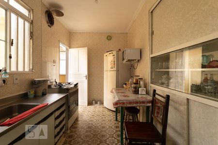 Casa à venda com 254m², 3 quartos e 5 vagas Casa à venda com 254m², 3 quartos e 5 vagasCozinha