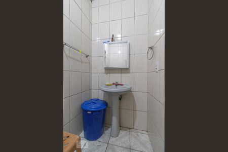 Banheiro de casa à venda com 2 quartos, 120m² em Moinho Velho, São Paulo