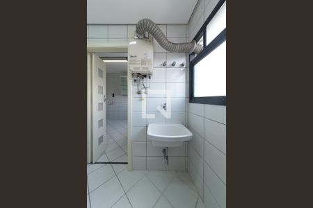 Apartamento para alugar com 212m², 3 quartos e 4 vagasÁrea de Serviço