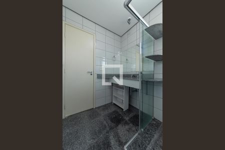 Apartamento para alugar com 212m², 3 quartos e 4 vagasBanheiro da Suíte