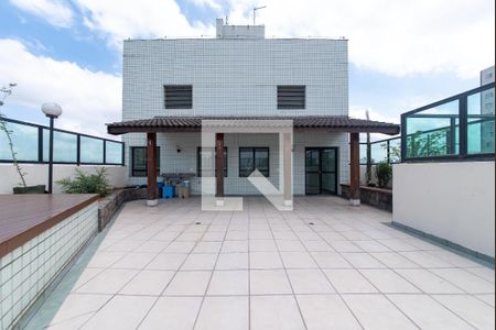 Apartamento para alugar com 212m², 3 quartos e 4 vagasTerraço