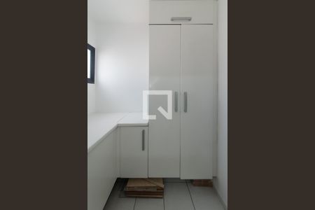 Apartamento para alugar com 212m², 3 quartos e 4 vagasÁrea de Serviço