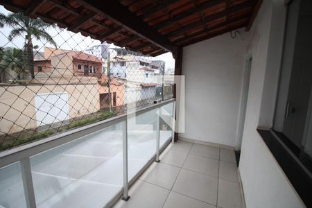 Varanda Quarto 1 de casa para alugar com 4 quartos, 180m² em Glória, Contagem