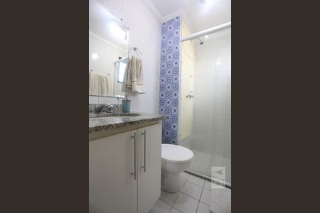Apartamento para alugar com 70m², 2 quartos e 2 vagasBanheiro da Suíte