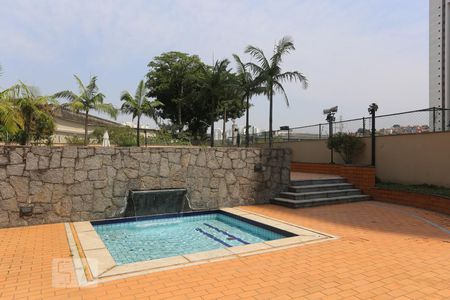Apartamento para alugar com 70m², 2 quartos e 2 vagasÁrea comum - Piscina