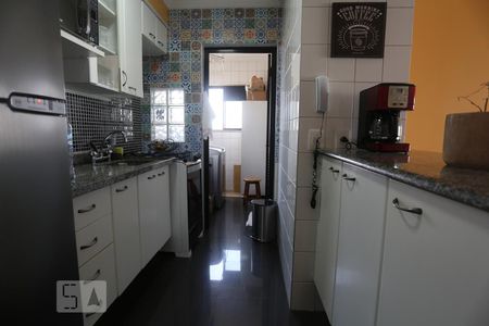 Apartamento para alugar com 70m², 2 quartos e 2 vagasCozinha