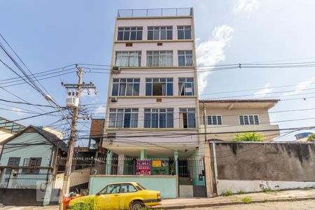 Apartamento para alugar com 75m², 2 quartos e 1 vagaEdifício