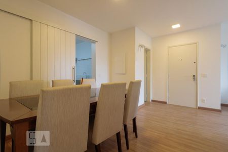 Sala de jantar de apartamento para alugar com 3 quartos, 110m² em Sumaré, São Paulo