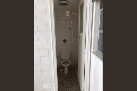 Apartamento à venda com 90m², 2 quartos e 1 vaga Apartamento à venda com 90m², 2 quartos e 1 vagaBanheiro de Serviço