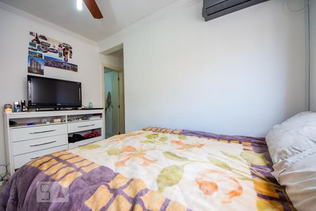 Quarto 2 de apartamento para alugar com 2 quartos, 54m² em Jardim Itu Sabará, Porto Alegre