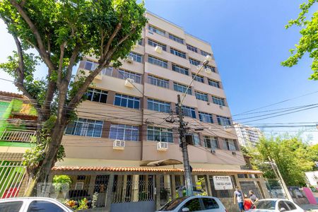 Apartamento à venda com 40m², 2 quartos e 1 vaga Apartamento à venda com 40m², 2 quartos e 1 vagaFachada