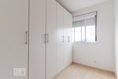Dormitório de apartamento para alugar com 3 quartos, 79m² em Sarandi, Porto Alegre