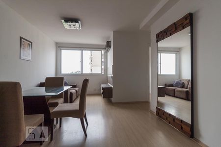 Sala de apartamento para alugar com 3 quartos, 79m² em Sarandi, Porto Alegre
