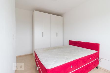 Dormitório 3 de apartamento para alugar com 3 quartos, 79m² em Sarandi, Porto Alegre