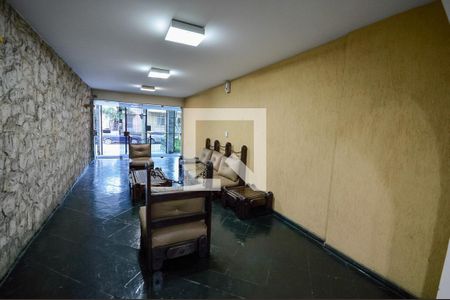 Apartamento para alugar com 137m², 3 quartos e 2 vagasHall