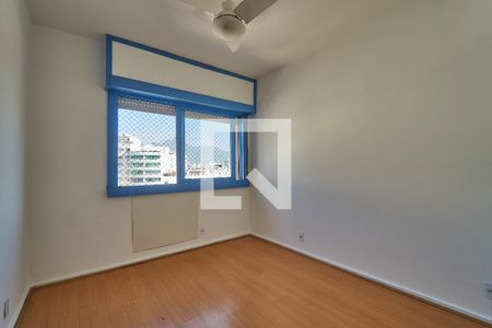 Apartamento à venda com 110m², 4 quartos e 2 vagasQuarto 2