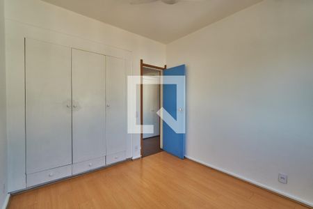 Apartamento à venda com 110m², 4 quartos e 2 vagasQuarto 2