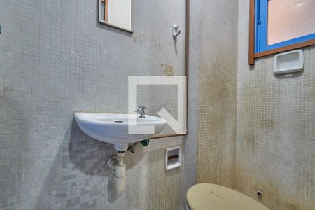 Apartamento à venda com 110m², 4 quartos e 2 vagasBanheiro de Serviço