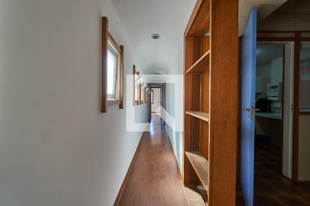 Apartamento à venda com 110m², 4 quartos e 2 vagasCorredor