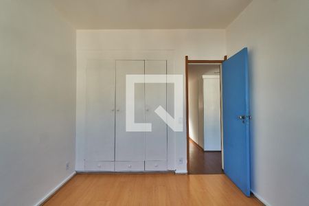 Apartamento à venda com 110m², 4 quartos e 2 vagasQuarto 2