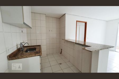 Cozinha de apartamento para alugar com 1 quarto, 42m² em Q 208, Brasília
