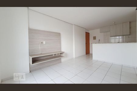 Sala de apartamento para alugar com 1 quarto, 42m² em Q 208, Brasília